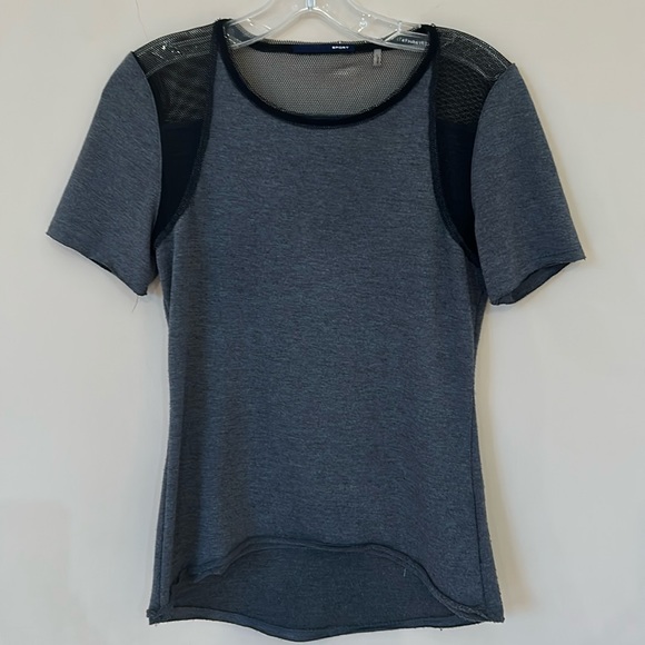 Eli Tahari Sport top. Grey with black netting - Picture 1 of 4